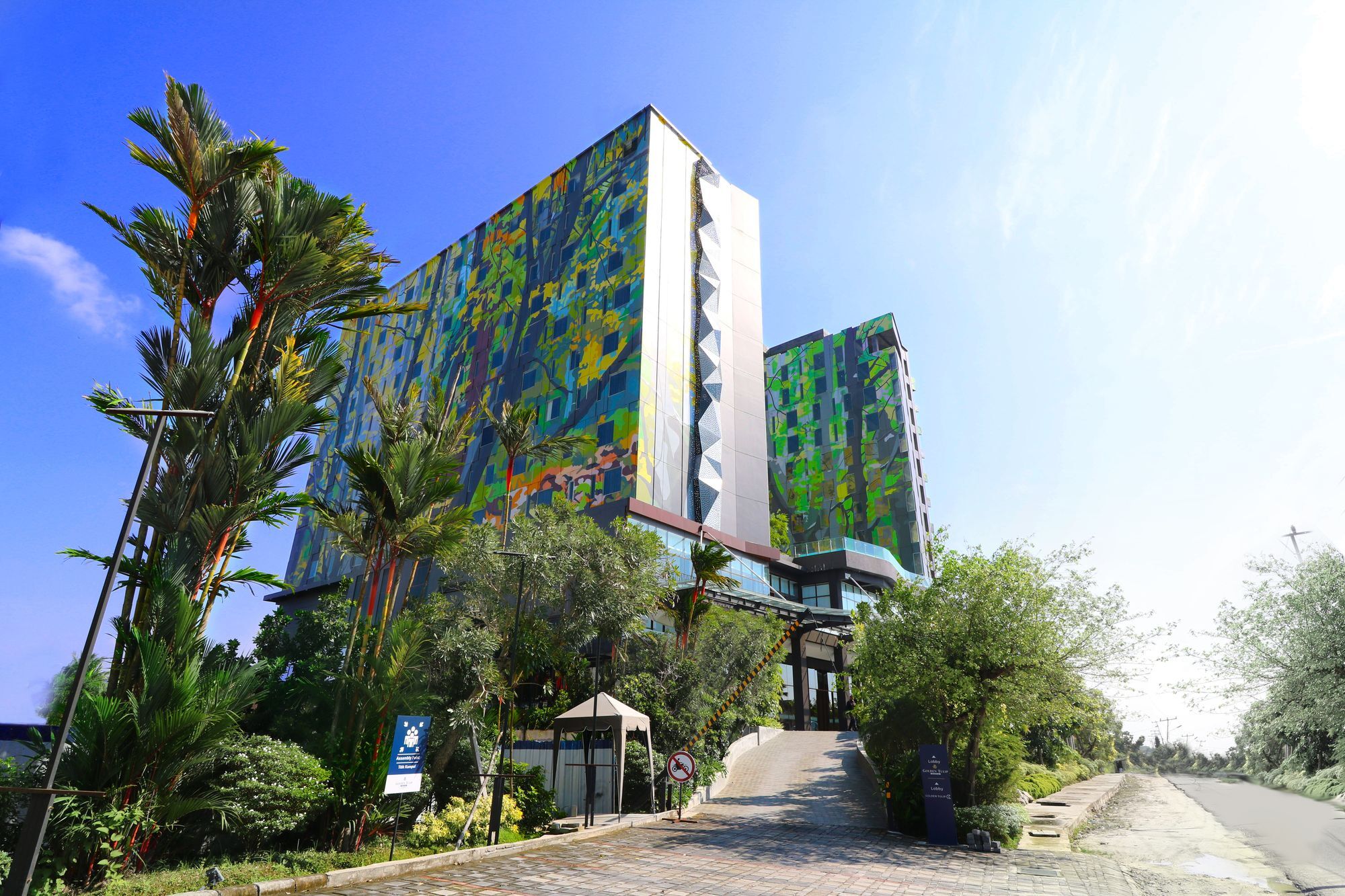 PRIME PARK Hotel Pekanbaru Exterior foto